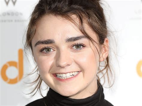 maisie williams mude|Maisie Williams Discusses Doing Nudity For New。